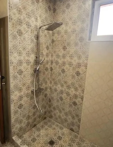 Budget Overnight- Struma Highway *