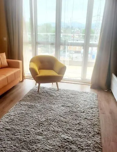 Daire Budget Overnight- Struma Highway *